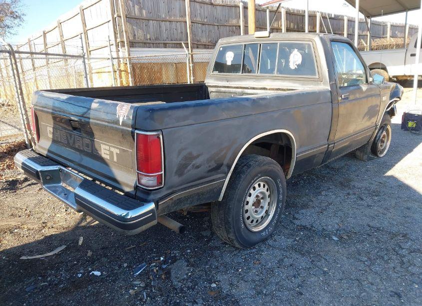 Photo 4 of 1988 Chevrolet S TRUCK S10 (VIN 1GCCT14R9J2209164)