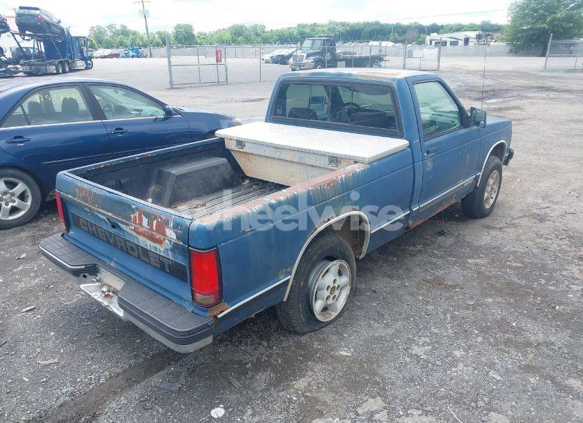 Photo 4 of 1993 Chevrolet S TRUCK S10 (VIN 1GCCT14Z1P0158800)