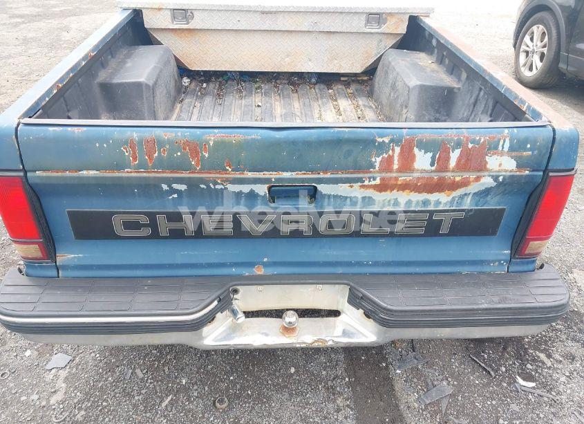 Photo 6 of 1993 Chevrolet S TRUCK S10 (VIN 1GCCT14Z1P0158800)