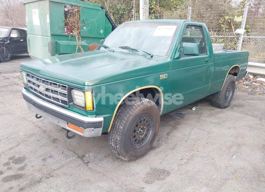 Photo 2 of 1990 Chevrolet S TRUCK S10 (VIN 1GCCT14Z2L8102294)