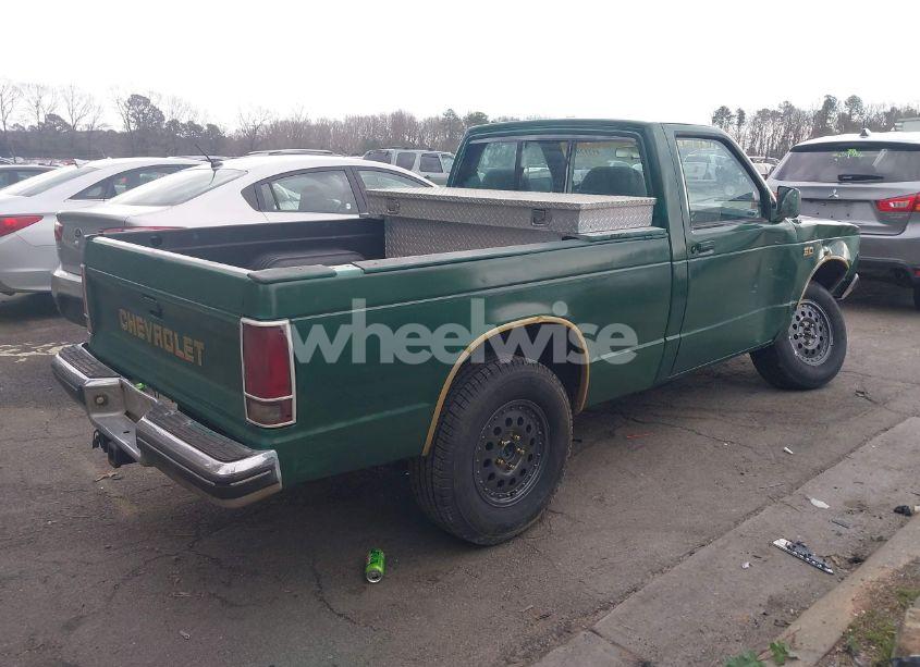 Photo 4 of 1990 Chevrolet S TRUCK S10 (VIN 1GCCT14Z2L8102294)