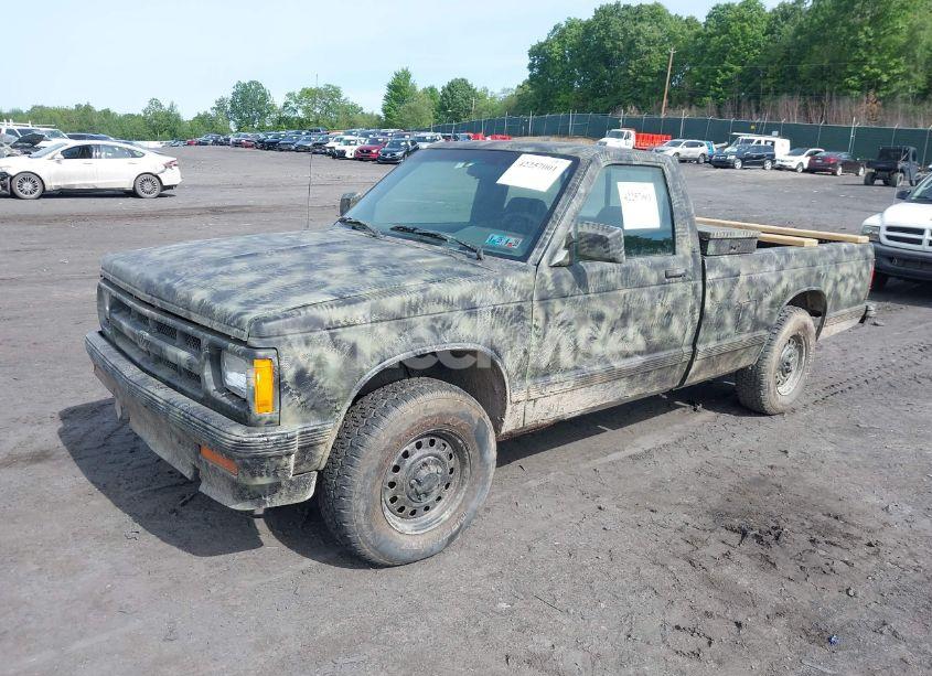 Photo 2 of 1993 Chevrolet S TRUCK S10 (VIN 1GCCT14Z4P8194501)