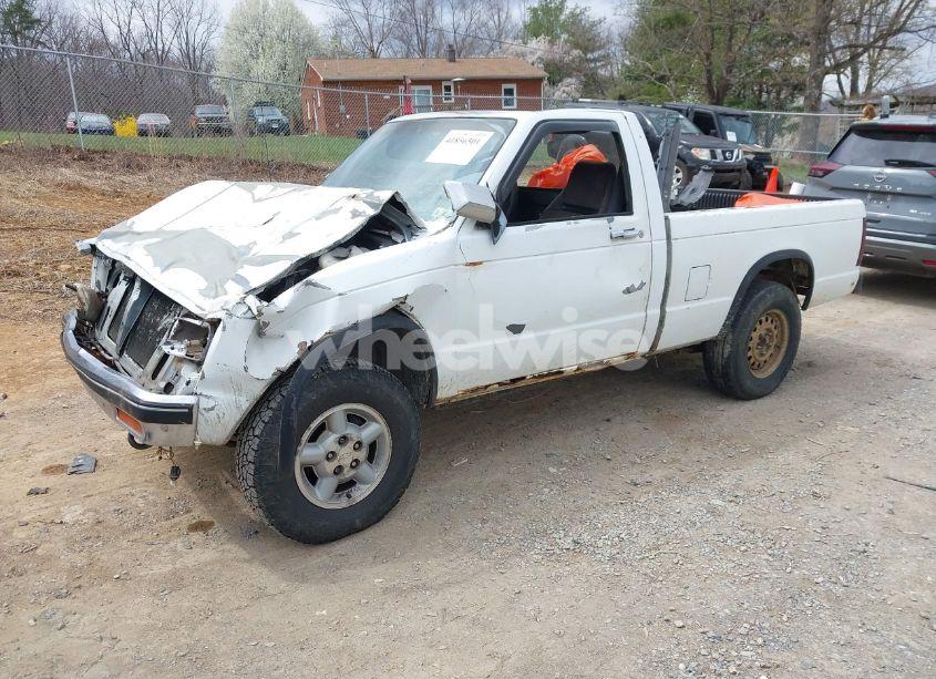 Photo 2 of 1989 Chevrolet S TRUCK S10 (VIN 1GCCT14Z6K2132089)