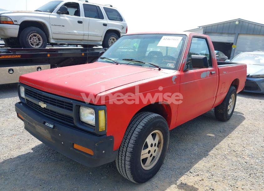 Photo 6 of 1992 Chevrolet S TRUCK S10 (VIN 1GCCT14ZXN8174072)