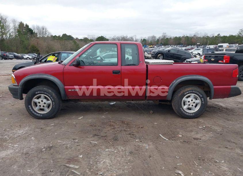 Photo 14 of 1996 Chevrolet S TRUCK S10 (VIN 1GCCT19W2T8123497)