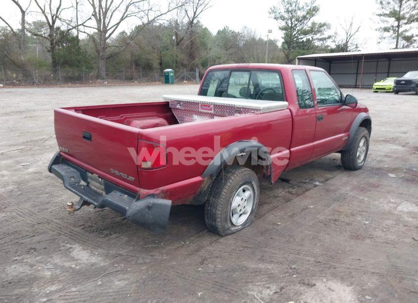 Photo 4 of 1996 Chevrolet S TRUCK S10 (VIN 1GCCT19W2T8123497)