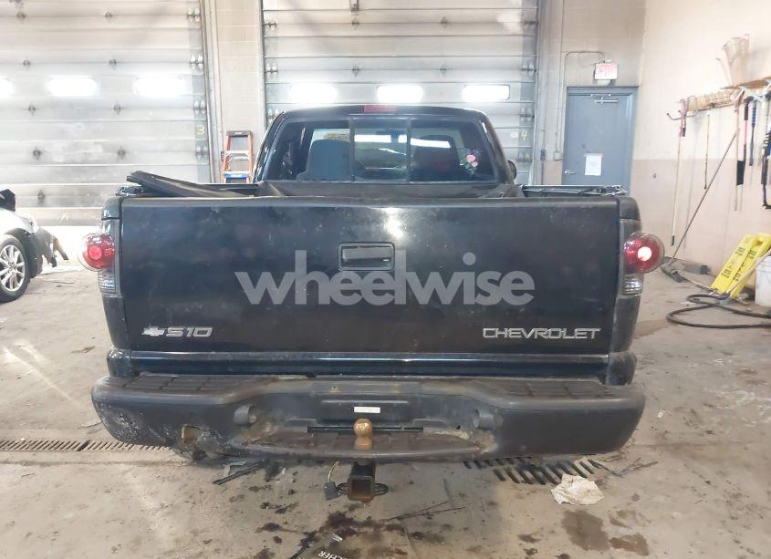 Photo 16 of 2002 Chevrolet S-10 LS (VIN 1GCCT19W328189054)