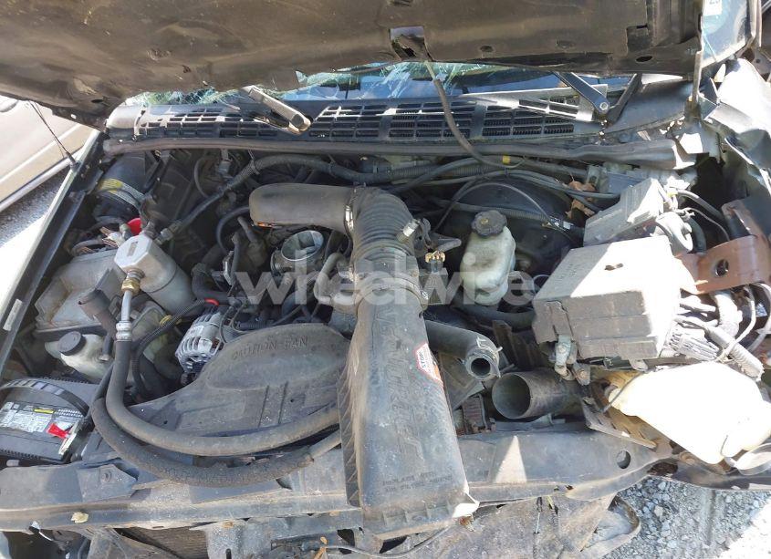 Photo 10 of 2001 Chevrolet S-10 LS (VIN 1GCCT19W518146365)