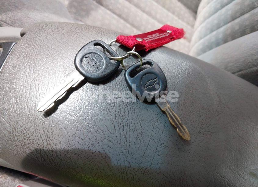 Photo 11 of 2002 Chevrolet S-10 LS (VIN 1GCCT19W528143452)