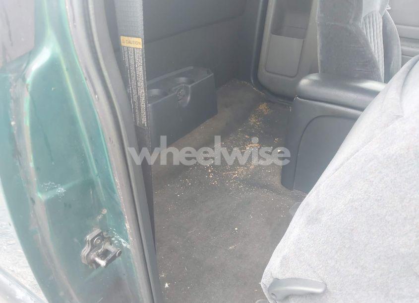 Photo 8 of 1999 Chevrolet S-10 LS (VIN 1GCCT19W5X8129364)