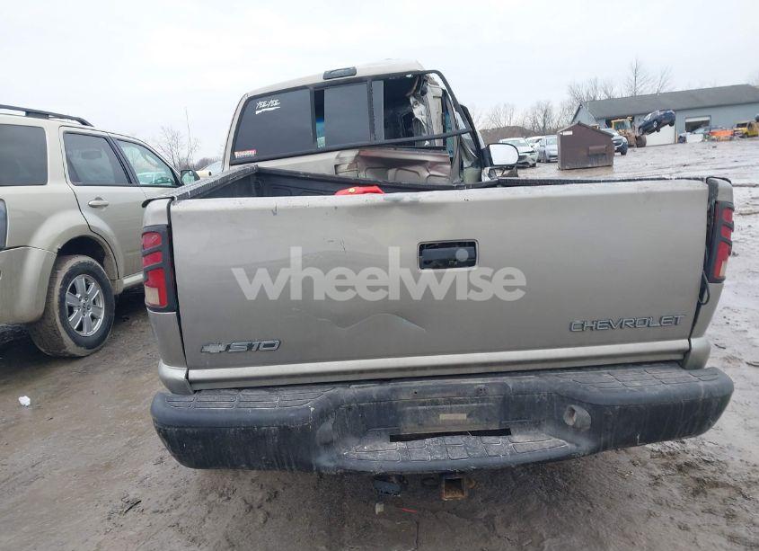 Photo 15 of 2000 Chevrolet S-10 LS (VIN 1GCCT19W5Y8126983)