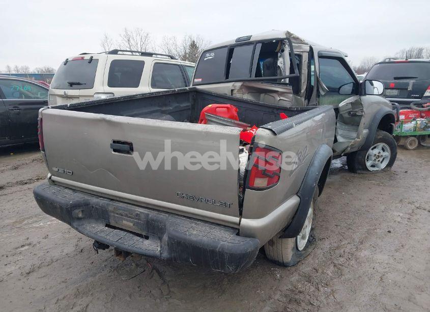 Photo 4 of 2000 Chevrolet S-10 LS (VIN 1GCCT19W5Y8126983)