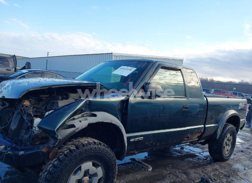 Photo 14 of 2003 Chevrolet S-10 LS (VIN 1GCCT19X738283173)