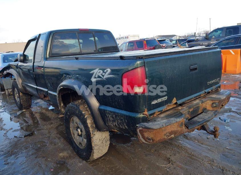 Photo 3 of 2003 Chevrolet S-10 LS (VIN 1GCCT19X738283173)