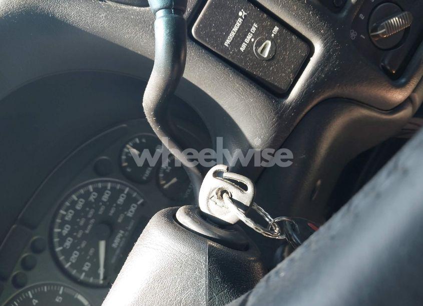 Photo 11 of 2003 Chevrolet S-10 LS (VIN 1GCCT19X938129158)