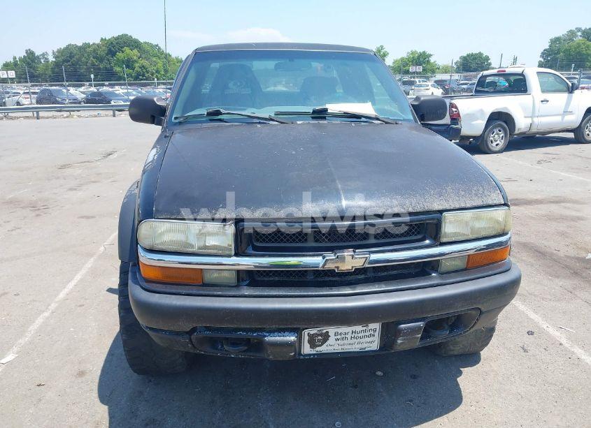 Photo 6 of 2003 Chevrolet S-10 LS (VIN 1GCCT19X938129158)