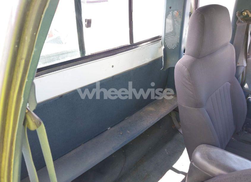 Photo 8 of 1993 Chevrolet S TRUCK S10 (VIN 1GCCT19Z8P0171682)