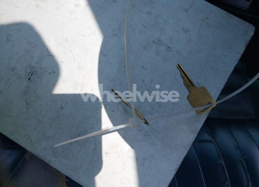 Photo 11 of 1992 Chevrolet Gmt-400 C1500 (VIN 1GCDC14H1NZ202055)