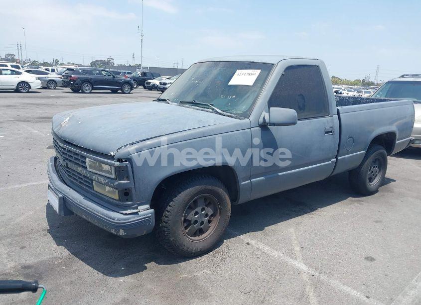 Photo 2 of 1992 Chevrolet Gmt-400 C1500 (VIN 1GCDC14H1NZ202055)