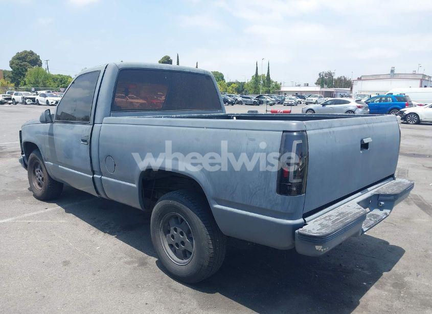 Photo 3 of 1992 Chevrolet Gmt-400 C1500 (VIN 1GCDC14H1NZ202055)