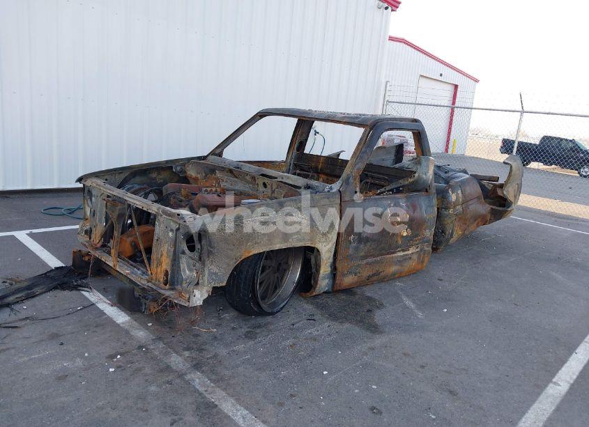 Photo 2 of 1988 Chevrolet Gmt-400 C1500 (VIN 1GCDC14H6JZ191578)