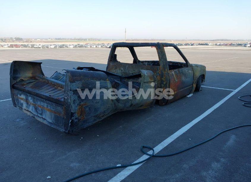 Photo 4 of 1988 Chevrolet Gmt-400 C1500 (VIN 1GCDC14H6JZ191578)