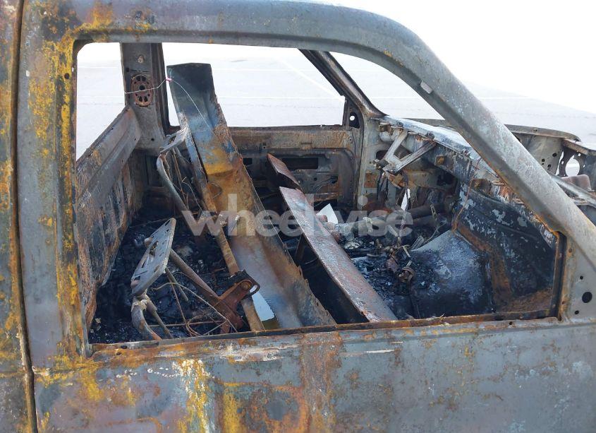 Photo 5 of 1988 Chevrolet Gmt-400 C1500 (VIN 1GCDC14H6JZ191578)