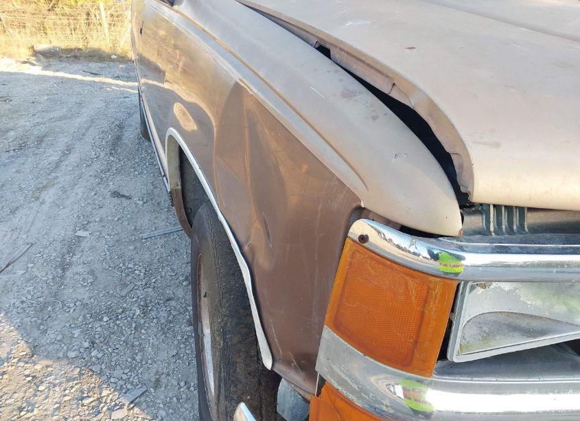 Photo 18 of 1994 Chevrolet Gmt-400 C1500 (VIN 1GCDC14H6RZ162478)