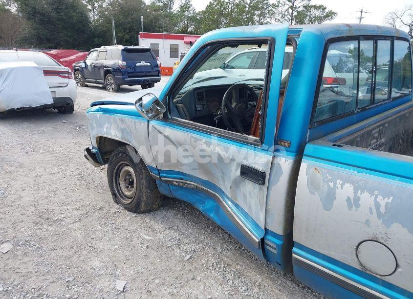 Photo 6 of 1991 Chevrolet Gmt-400 C1500 (VIN 1GCDC14HXMZ224635)