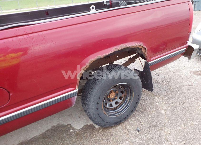 Photo 6 of 1989 Chevrolet Gmt-400 C1500 (VIN 1GCDC14K0KE190768)