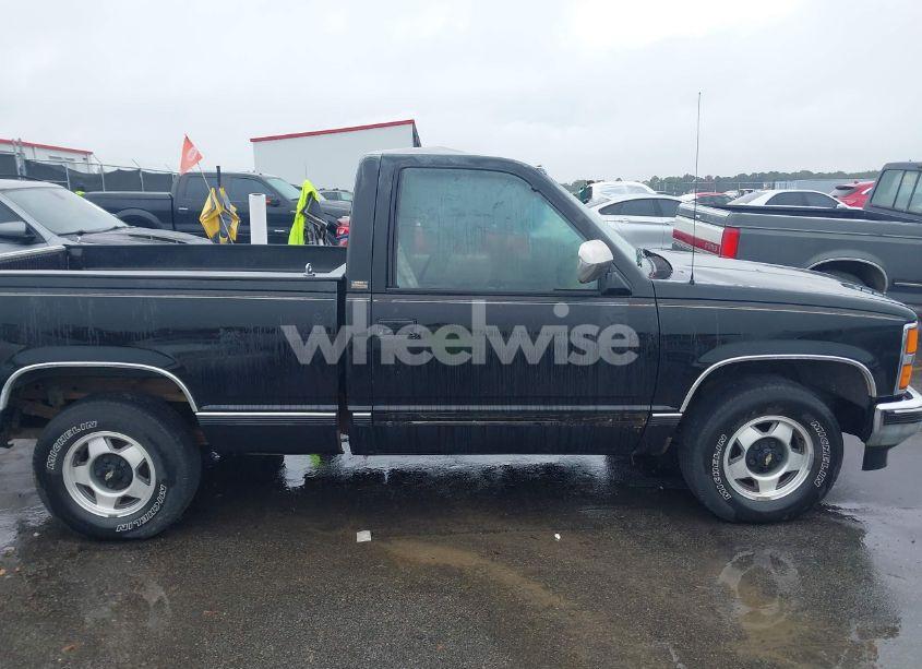 Photo 13 of 1990 Chevrolet Gmt-400 C1500 (VIN 1GCDC14K0LZ214092)