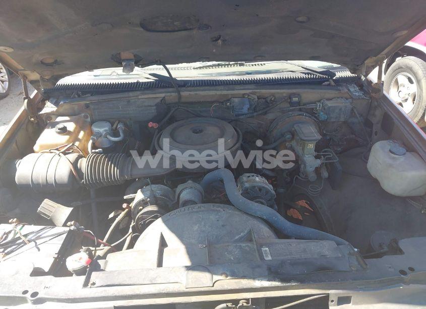 Photo 10 of 1990 Chevrolet Gmt-400 C1500 (VIN 1GCDC14K3LE230682)