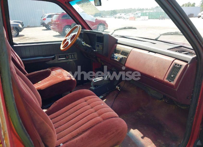 Photo 5 of 1990 Chevrolet Gmt-400 C1500 (VIN 1GCDC14K3LZ128579)