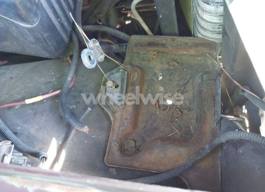 Photo 11 of 1994 Chevrolet Gmt-400 C1500 (VIN 1GCDC14K3RZ265420)