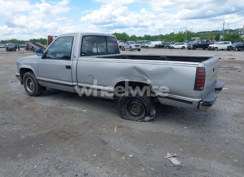 Photo 3 of 1989 Chevrolet Gmt-400 C1500 (VIN 1GCDC14K5KE179412)