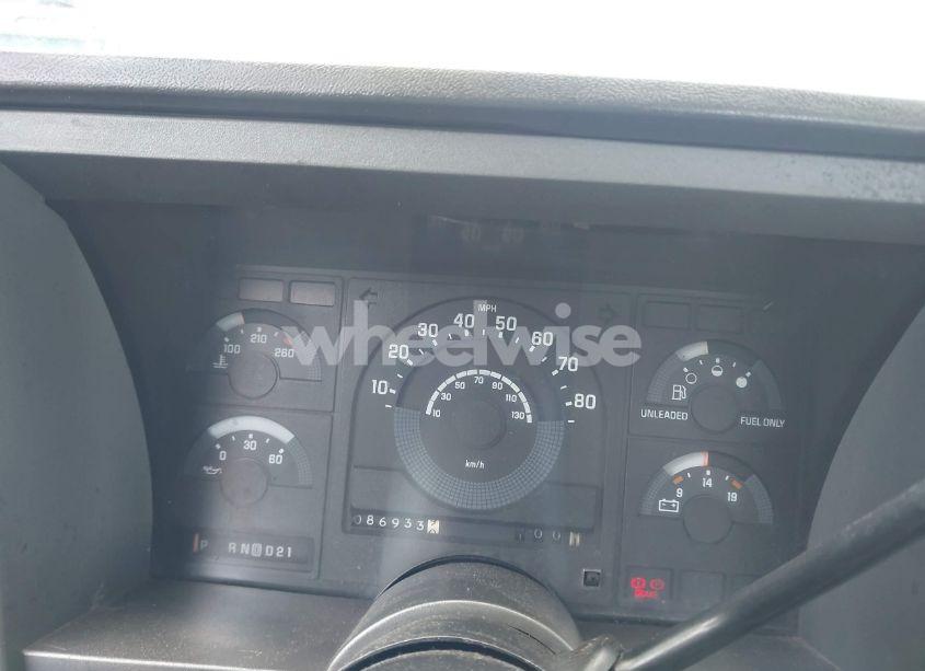 Photo 7 of 1989 Chevrolet Gmt-400 C1500 (VIN 1GCDC14K5KE179412)