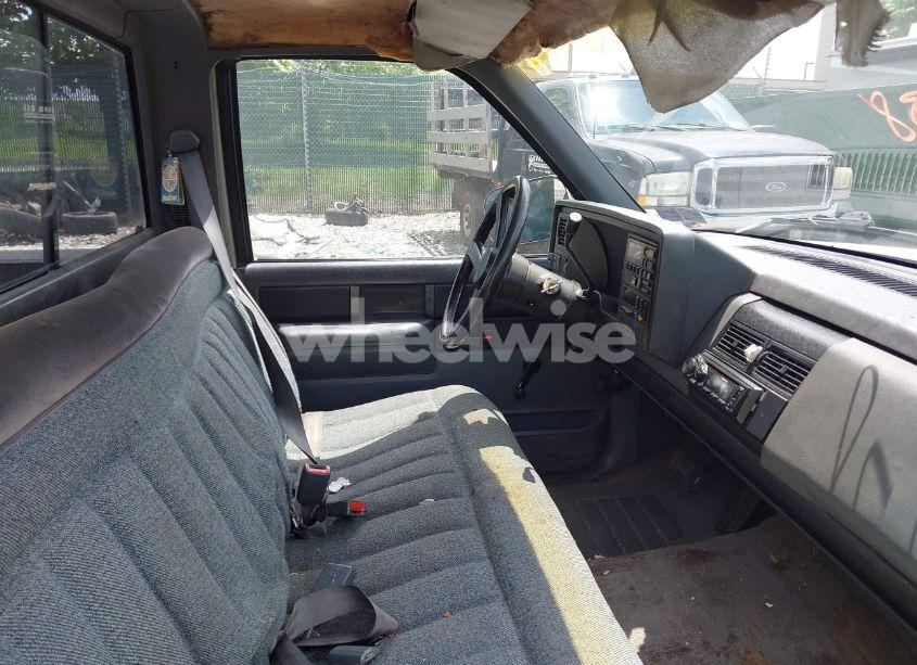 Photo 8 of 1989 Chevrolet Gmt-400 C1500 (VIN 1GCDC14K5KE179412)