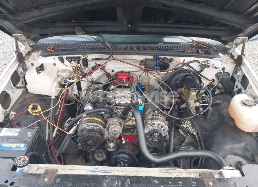 Photo 10 of 1990 Chevrolet Gmt-400 C1500 (VIN 1GCDC14K7LZ168907)