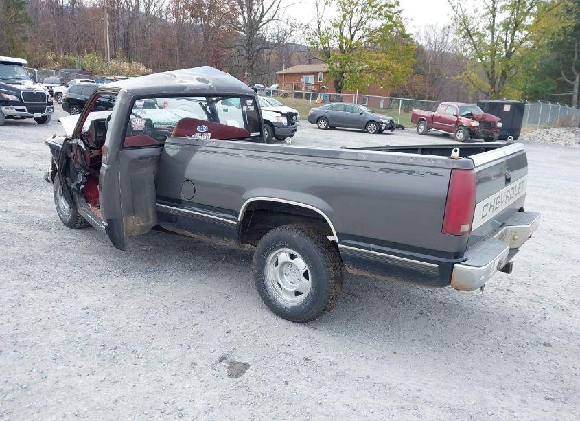 Photo 3 of 1991 Chevrolet Gmt-400 C1500 (VIN 1GCDC14K7ME172481)