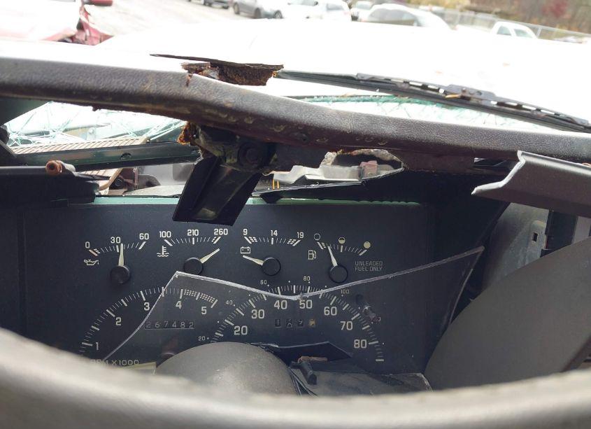 Photo 7 of 1991 Chevrolet Gmt-400 C1500 (VIN 1GCDC14K7ME172481)