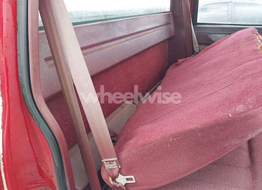 Photo 8 of 1989 Chevrolet Gmt-400 C1500 (VIN 1GCDC14K8KE209583)