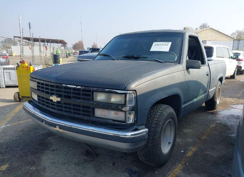 Photo 2 of 1990 Chevrolet Gmt-400 C1500 (VIN 1GCDC14KXLZ208736)