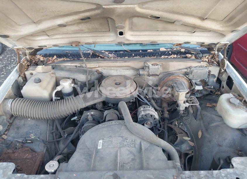 Photo 10 of 1991 Chevrolet Gmt-400 C1500 (VIN 1GCDC14Z0MZ155429)