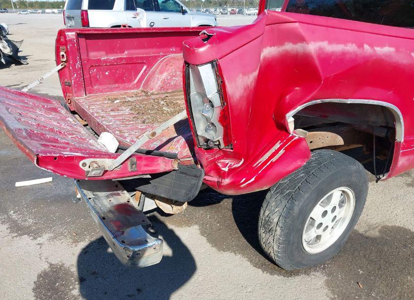 Photo 6 of 1991 Chevrolet Gmt-400 C1500 (VIN 1GCDC14Z0MZ219484)