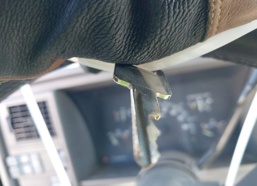 Photo 11 of 1994 Chevrolet Gmt-400 C1500 (VIN 1GCDC14Z1RZ244093)