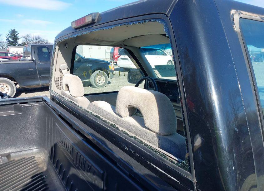 Photo 21 of 1994 Chevrolet Gmt-400 C1500 (VIN 1GCDC14Z1RZ244093)