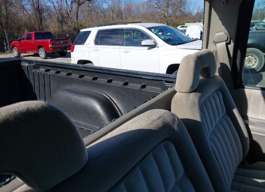 Photo 8 of 1994 Chevrolet Gmt-400 C1500 (VIN 1GCDC14Z1RZ244093)