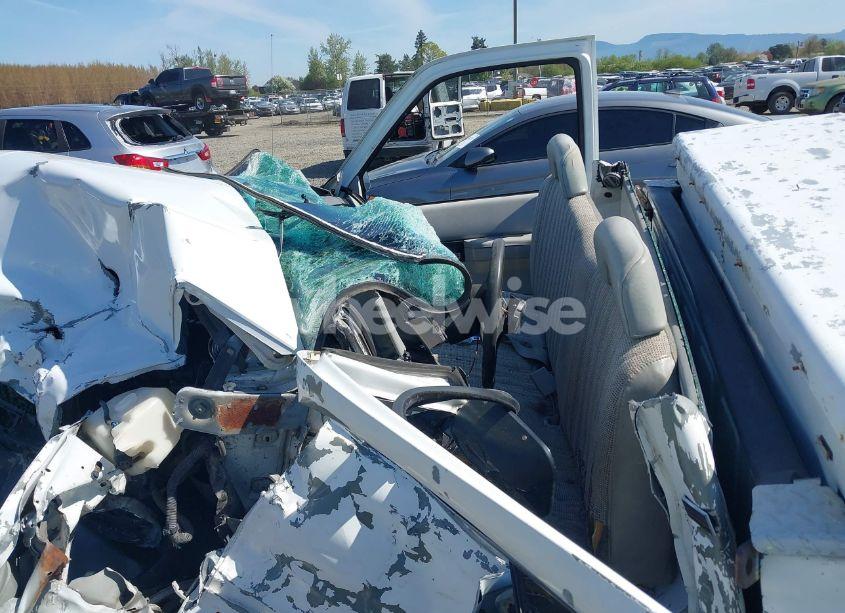 Photo 19 of 1993 Chevrolet Gmt-400 C1500 (VIN 1GCDC14Z2PE200981)