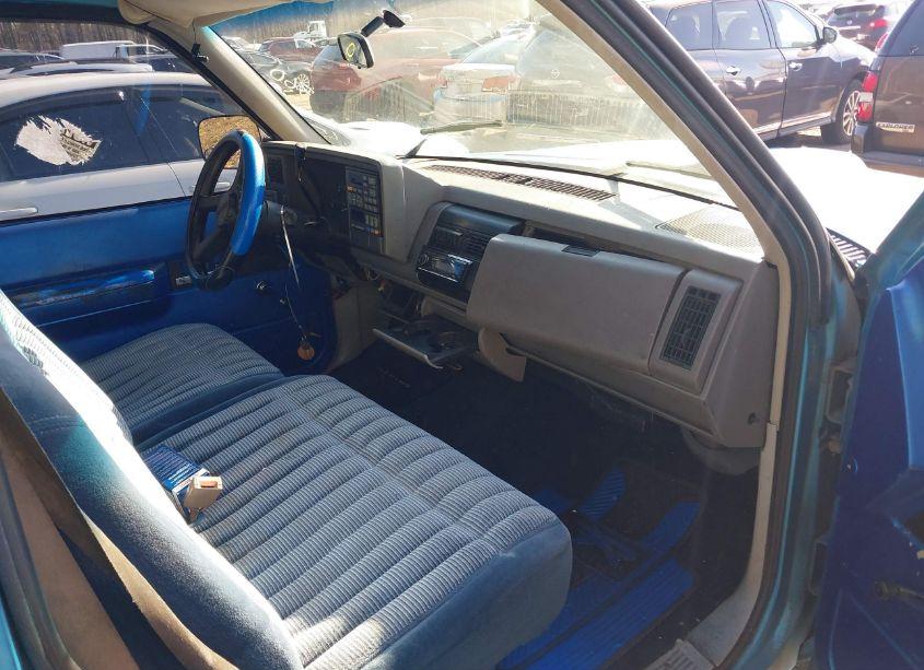Photo 5 of 1993 Chevrolet Gmt-400 C1500 (VIN 1GCDC14Z3PE125806)