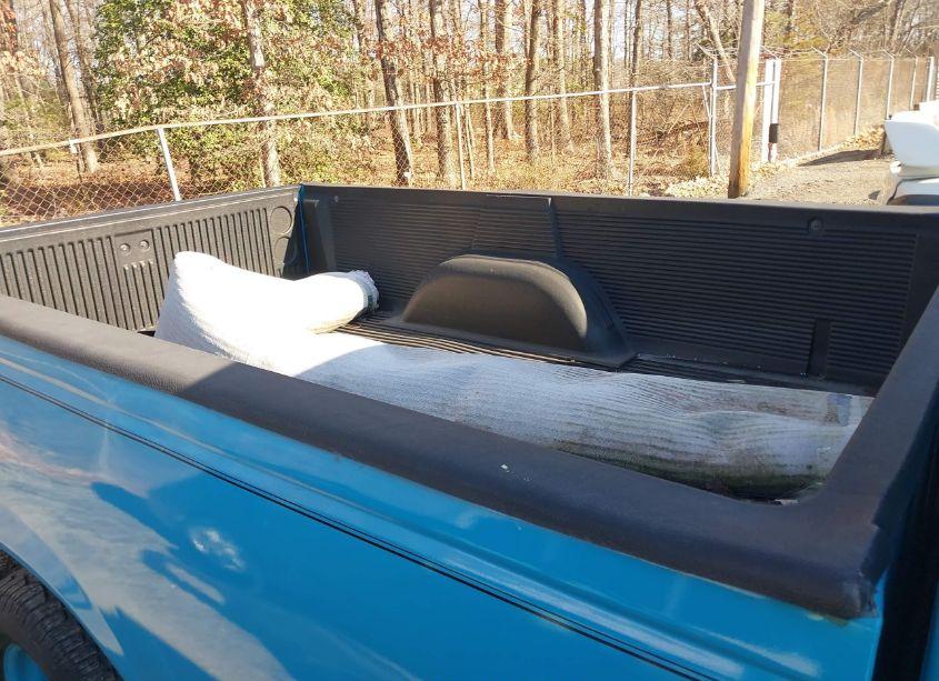 Photo 8 of 1993 Chevrolet Gmt-400 C1500 (VIN 1GCDC14Z3PE125806)